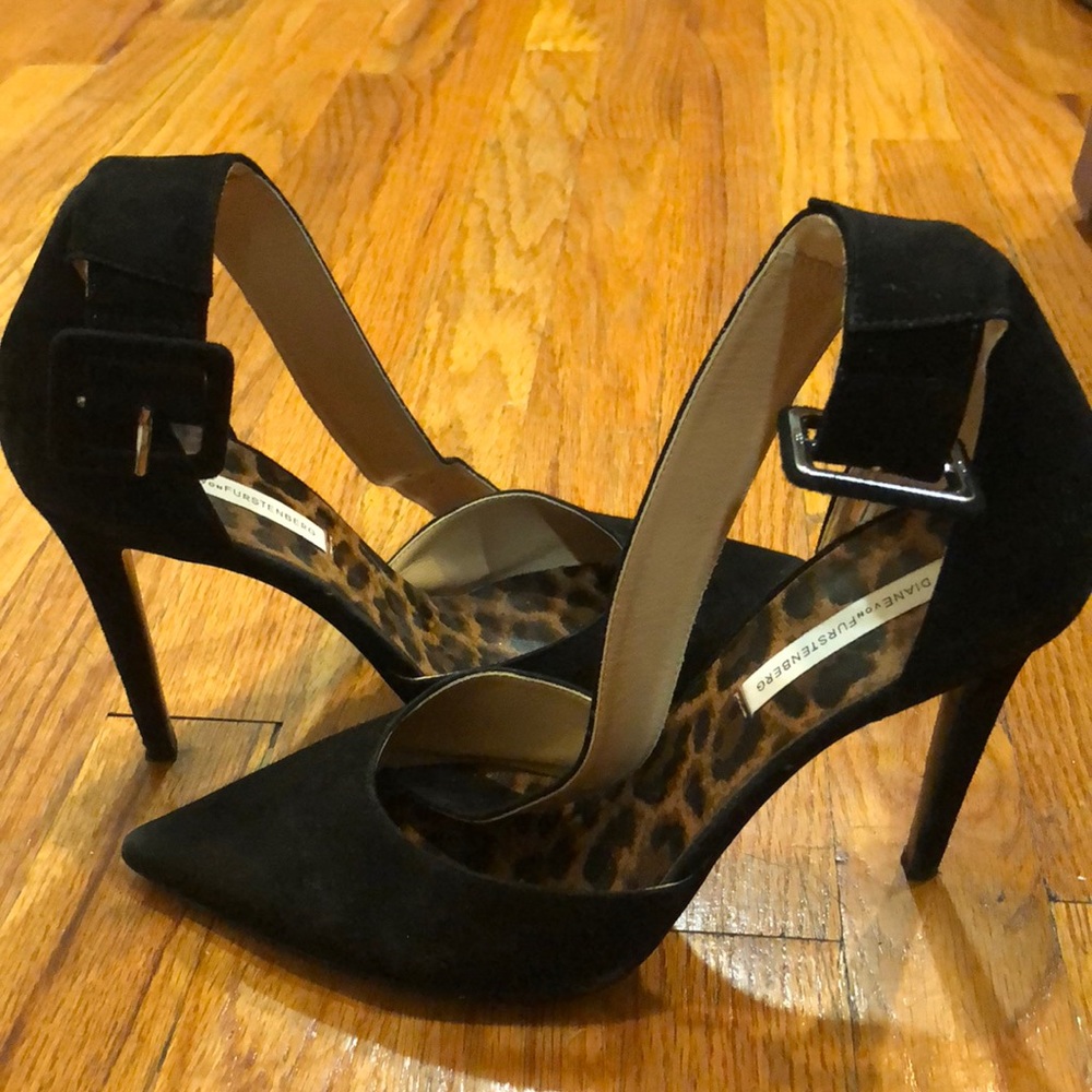 DVF heels - suede